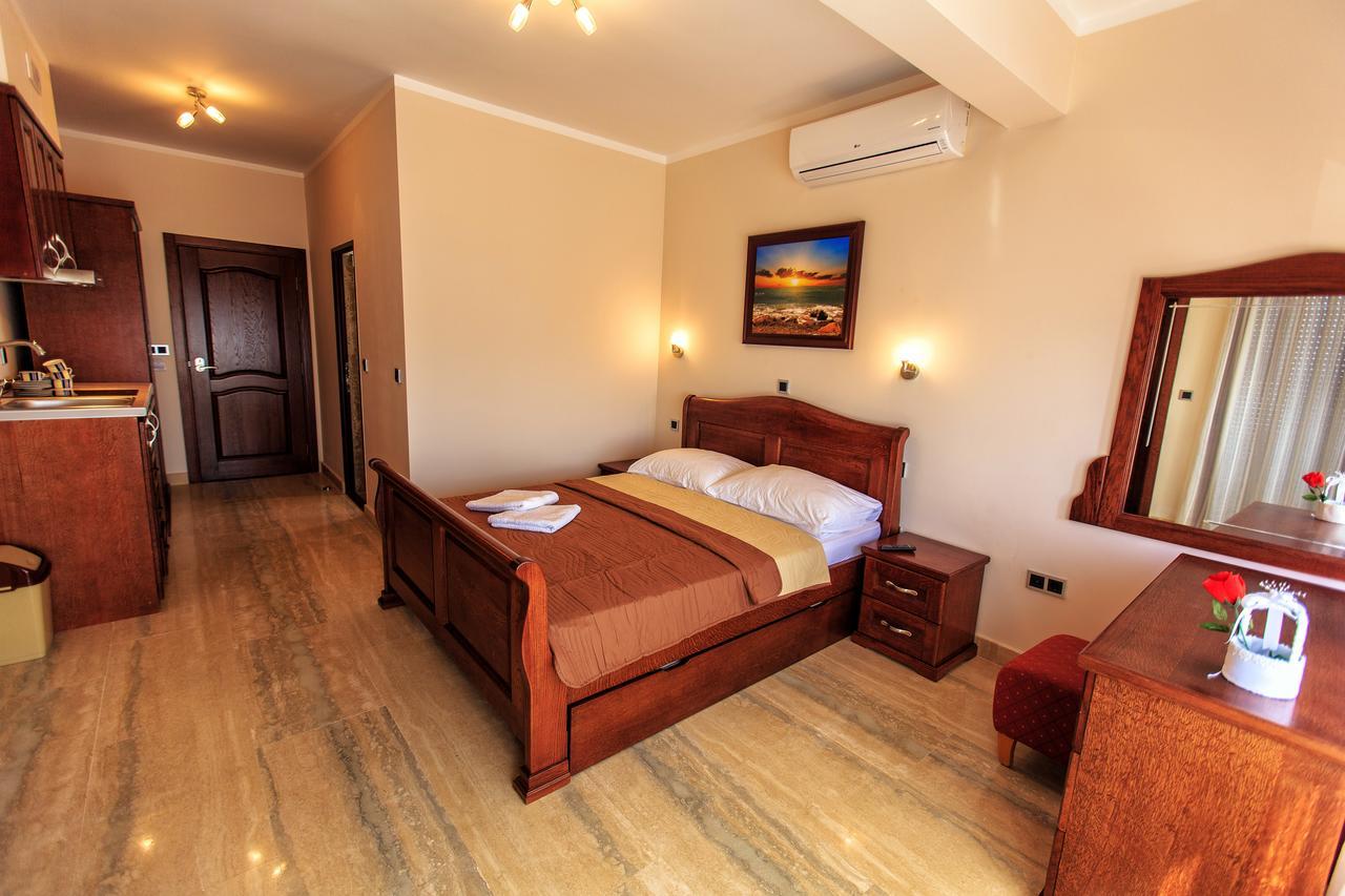 دوبرا فوفا Compass Aparthotel المظهر الخارجي الصورة