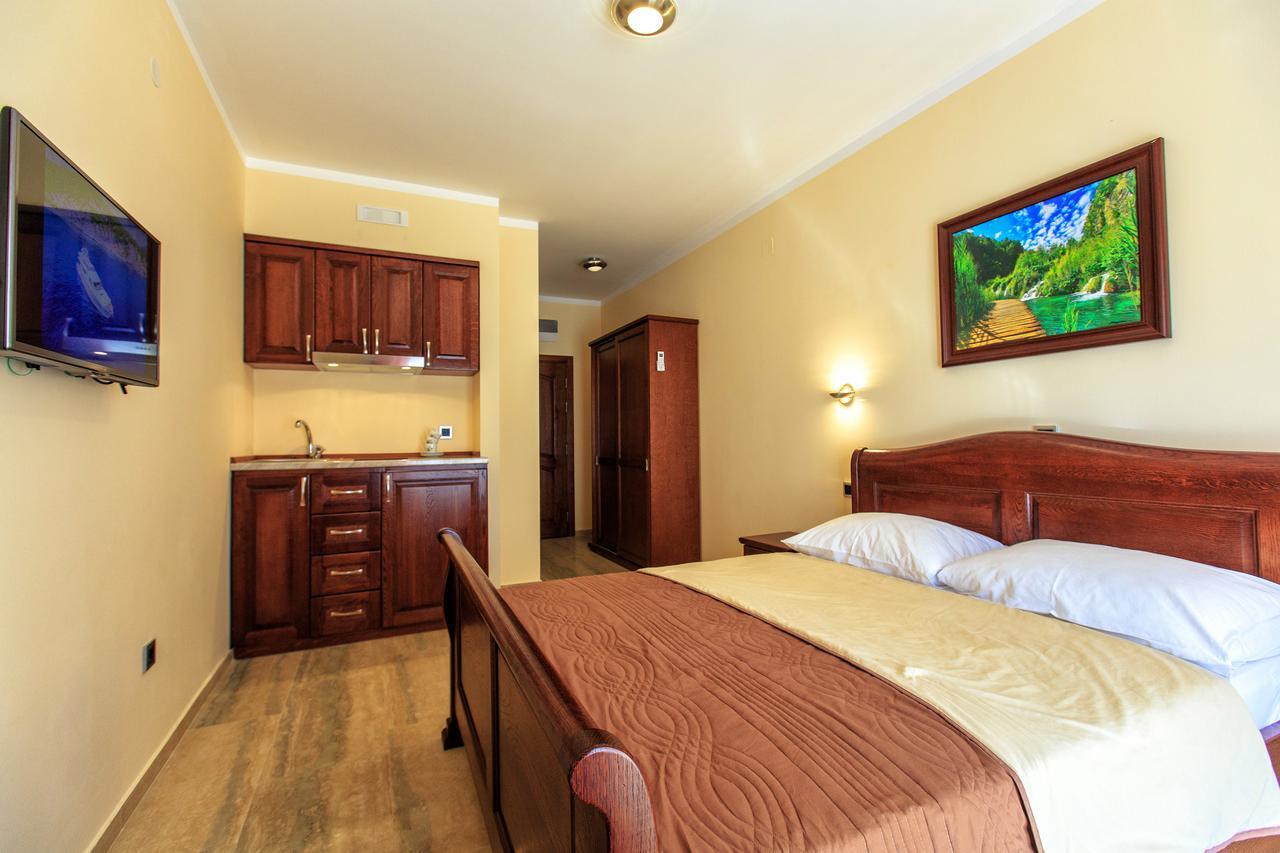 دوبرا فوفا Compass Aparthotel المظهر الخارجي الصورة