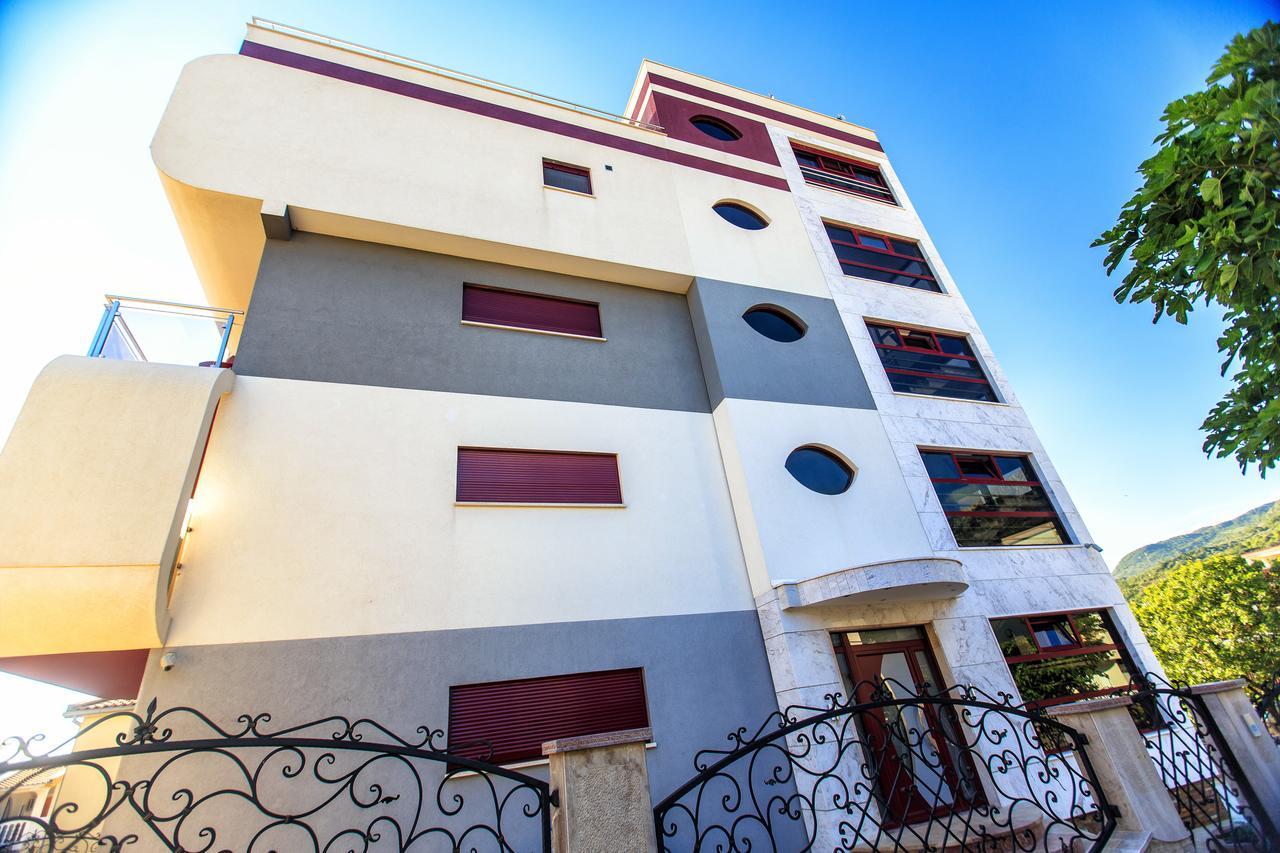 دوبرا فوفا Compass Aparthotel المظهر الخارجي الصورة