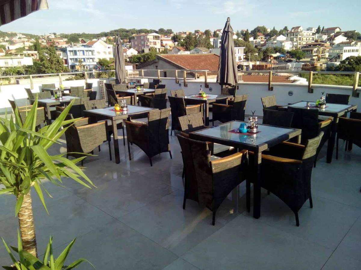 دوبرا فوفا Compass Aparthotel المظهر الخارجي الصورة