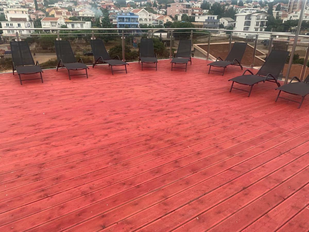 دوبرا فوفا Compass Aparthotel المظهر الخارجي الصورة